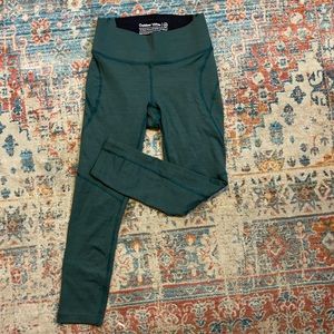 Outdoor Voices Core 3/4 legging- Evergreen